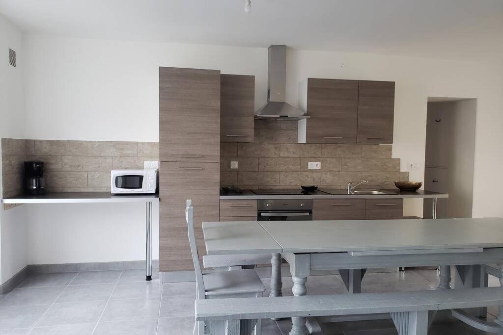 Maison Chaleureuse Avec Parking Gratuit Sur Place Saint-Romain-sur-Cher Екстериор снимка