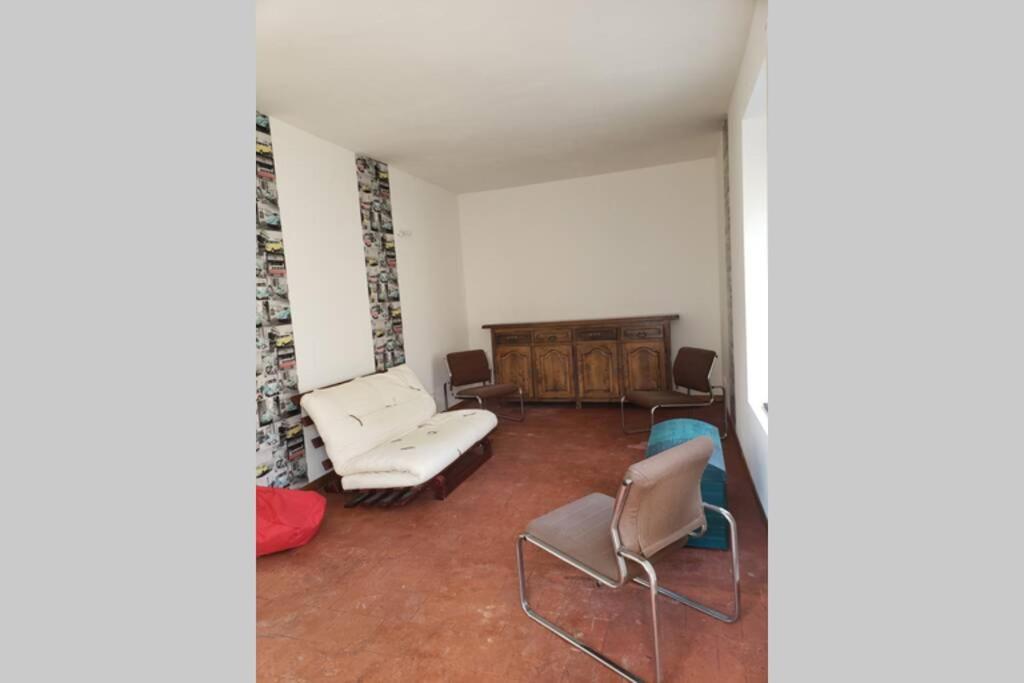 Maison Chaleureuse Avec Parking Gratuit Sur Place Saint-Romain-sur-Cher Екстериор снимка